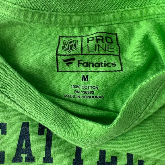 NFL Seattle Seahawks T-Shirt Green 💚💙 - Picture 4 of 6